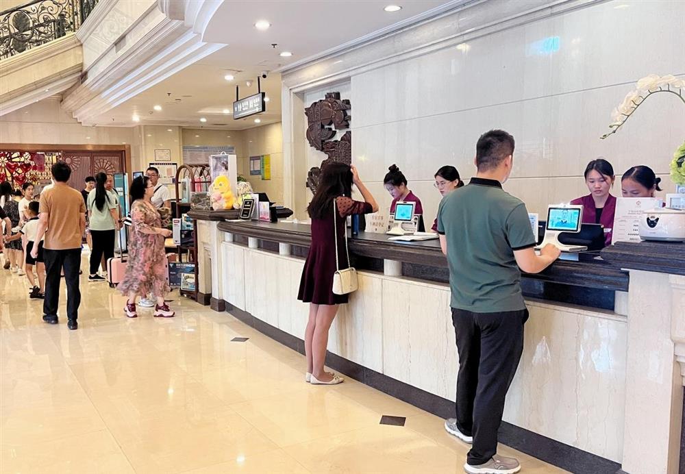 濟南產(chǎn)發(fā)集團旗下吉華大廈迎來(lái)客流高峰